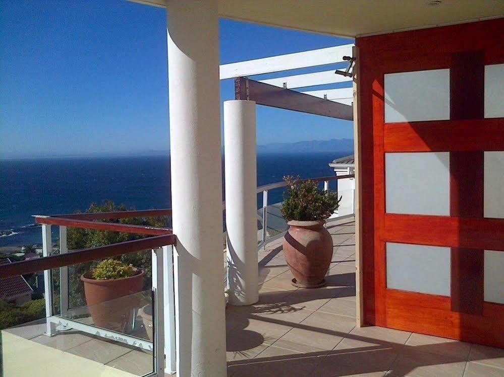 Napthali Lodge Simonʼs Town Extérieur photo