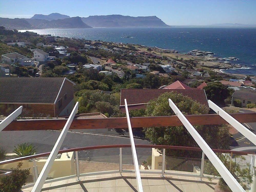 Napthali Lodge Simonʼs Town Extérieur photo